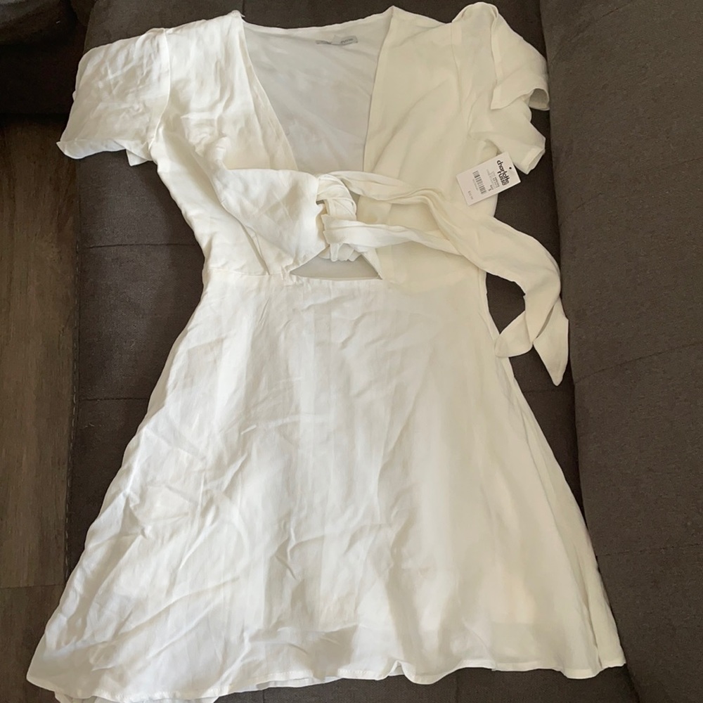 NEW white Charlotte Russe flowy mini dress